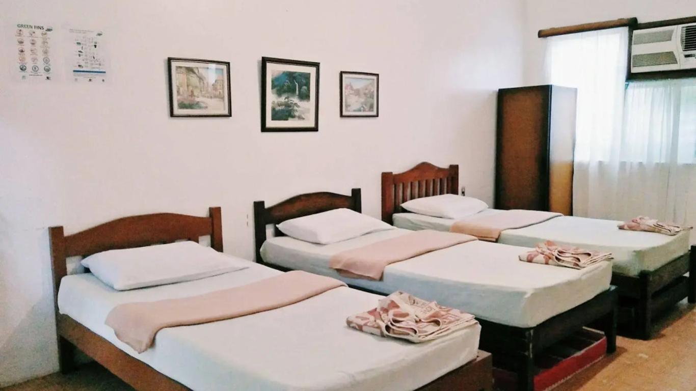 Coron Village Lodge