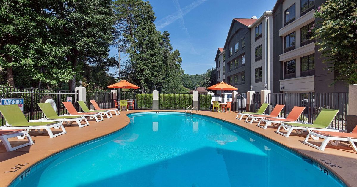 La Quinta Inn By Wyndham Pigeon from 69. Pigeon