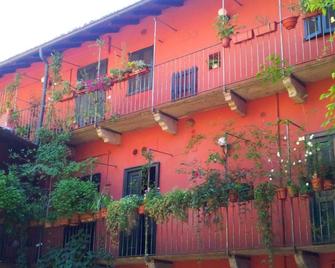 Bigatt B&B - Bareggio - Gebouw