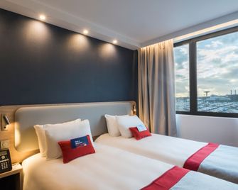 Holiday Inn Express Paris - CDG Airport By IHG - רואזי אן-פראנס - חדר שינה