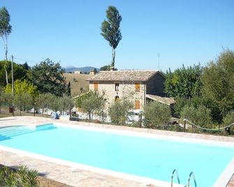 Farm house 'Bacucco' - Montecarotto - Piscina