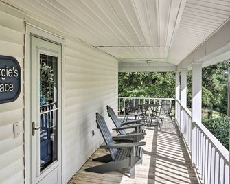 Family Home w/ Fire Pit, 2 Mi to Lake Access - Lexington