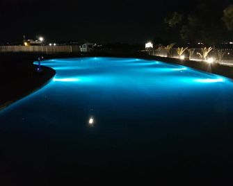 Big4 Stuart Range Outback Resort - Coober Pedy - Pool