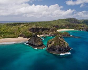 Luxobrasil #nr01 Yellow House Fernando De Noronha Seasonal Rent - Fernando de Noronha