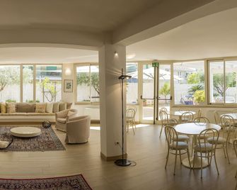 Hotel Lady G - Tortoreto