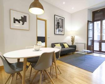 The Rentals Collection | Dream - San Sebastián - Comedor