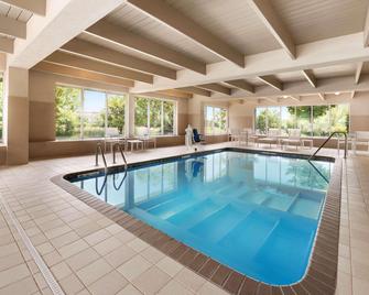 Country Inn & Suites by Radisson, Minneapolis West - Plymouth - Pool