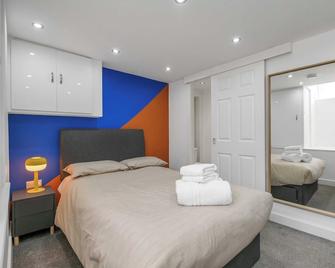 Sheffield 1-Bed Flat by Parks, Trails & Woodland - Sheffield - Sypialnia