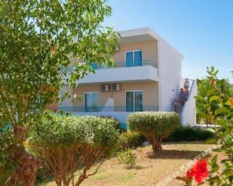 Stafilia Beach Hotel - Lardos - Gebouw