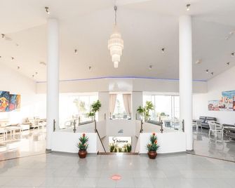 Adelais Bay Hotel - Protaras - Hall