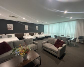 Sfera's Park Suites & Convention Centre - Modbury - Sala de estar