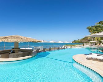 Rincon Beach Resort - Añasco - Piscina