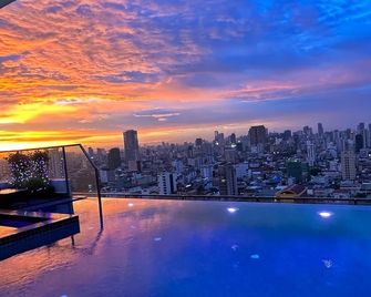 Parc21 Luxury Boutiques Hotel - Phnom Penh - Pool