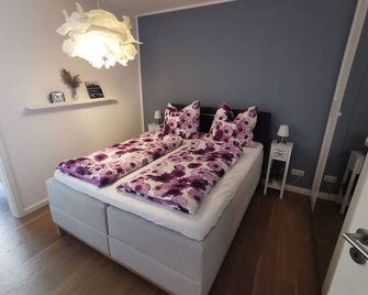 Unikat im Zentrum - Schwerin - Sypialnia