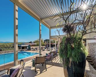 Hotel Vila Rova - מלינסקה - בריכה