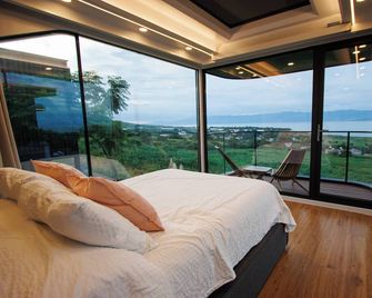 Lua Capsule Rooms - San Juan Cosalá