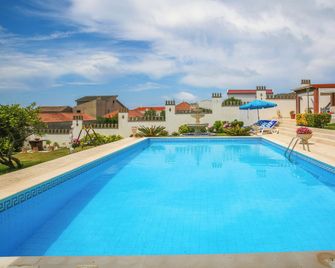 Pata da Gaivota Boutique House - Lourinhã - Pool