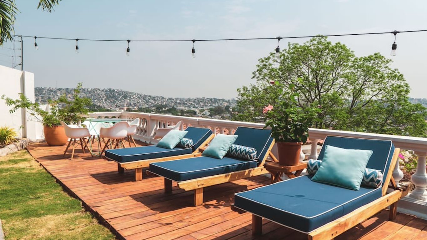 Iguanazu Bed & Breakfast