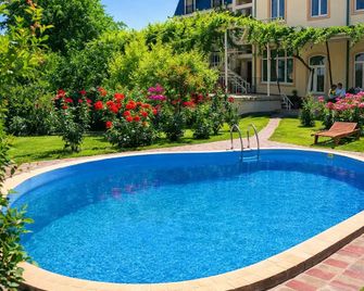 Hotel Latif Samarkand - Samarkanda - Piscina