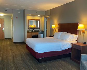 SouthShore Hotel on Lake Bemidji, Trademark Coll by Wyndham - Bemidji - Bedroom