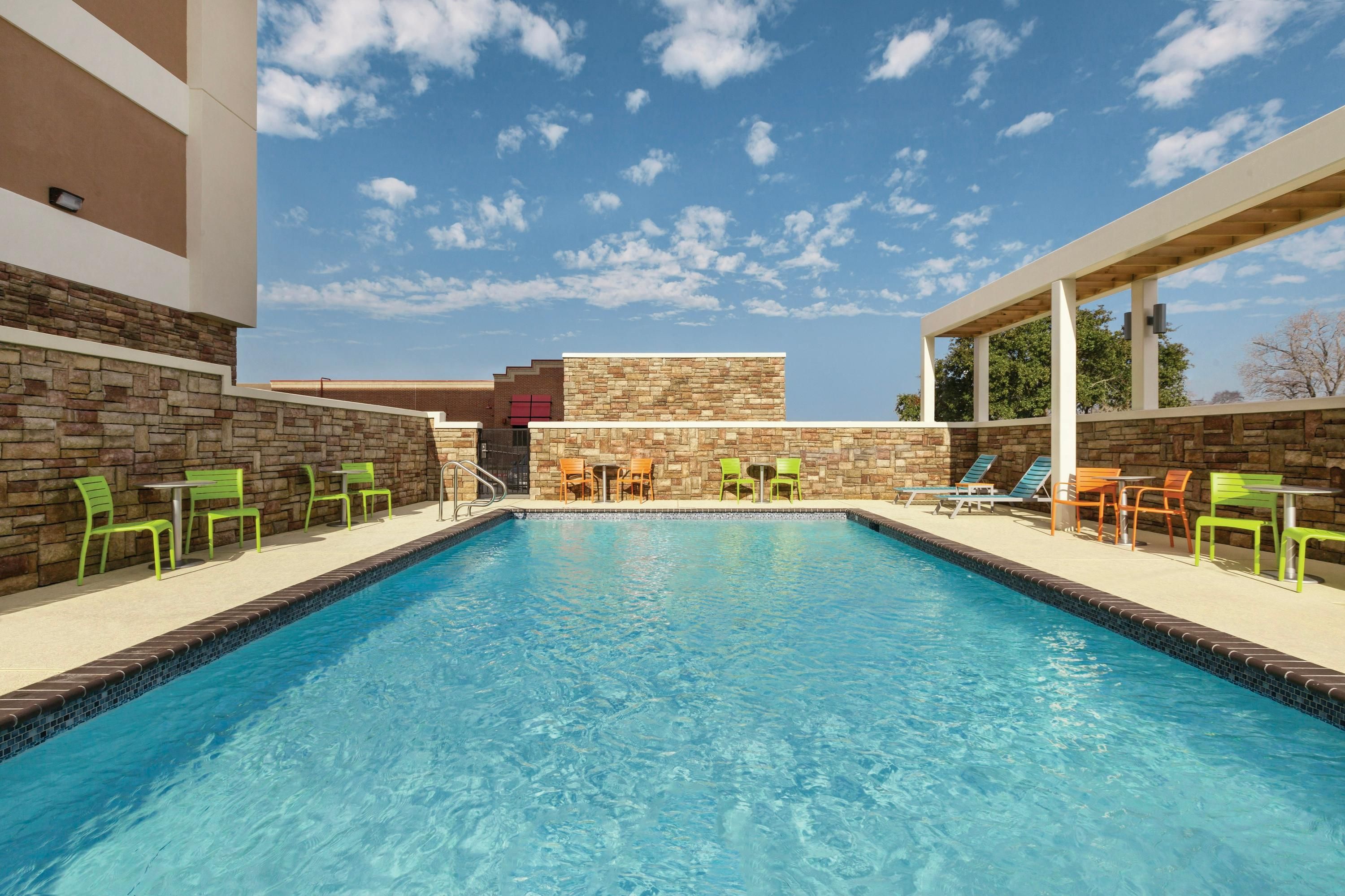 Home2 Suites by Hilton College Station - College Station - Havuz