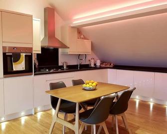 Roof top apartment in blackheath - London - Kitchen