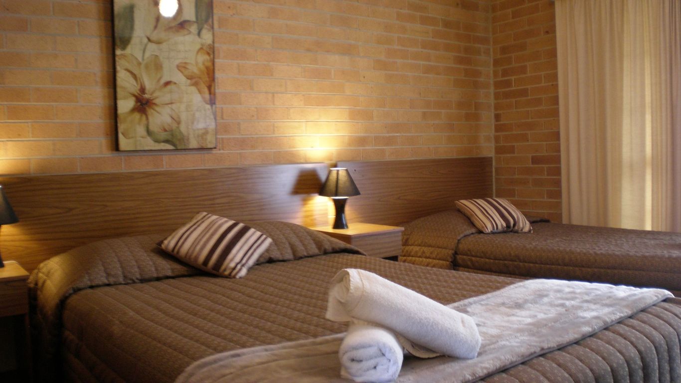 White Lanterns Motel