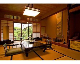 Ryotei Takano - Chikuma - Bedroom