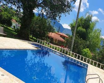Villa Palmera, Cabañas - Pereira - Pool