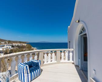 Starlight Luxury Seaside Villa & Suites - Imerovigli - Balcony