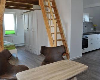 Gästehaus Am Wald Oschersleben - Oschersleben - Sala de estar
