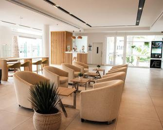 Aequora Lanzarote Suites - Puerto del Carmen - Lobby