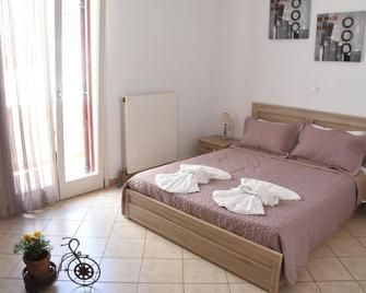 Little Yard Studios & Apartments #2 - Naxos - Habitación