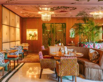 Hotel Juana - אנטיב - מסעדה