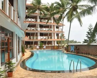 Sagara Beach Resort - Kovalam - Pool