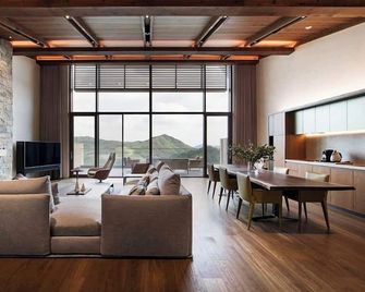 Sagewood Hotel Hongcheon - Hongcheon - Lounge