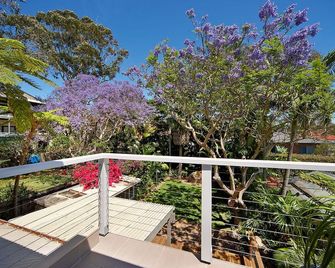 Bougainvilleas Bed and Breakfast - פיירלייט - מרפסת