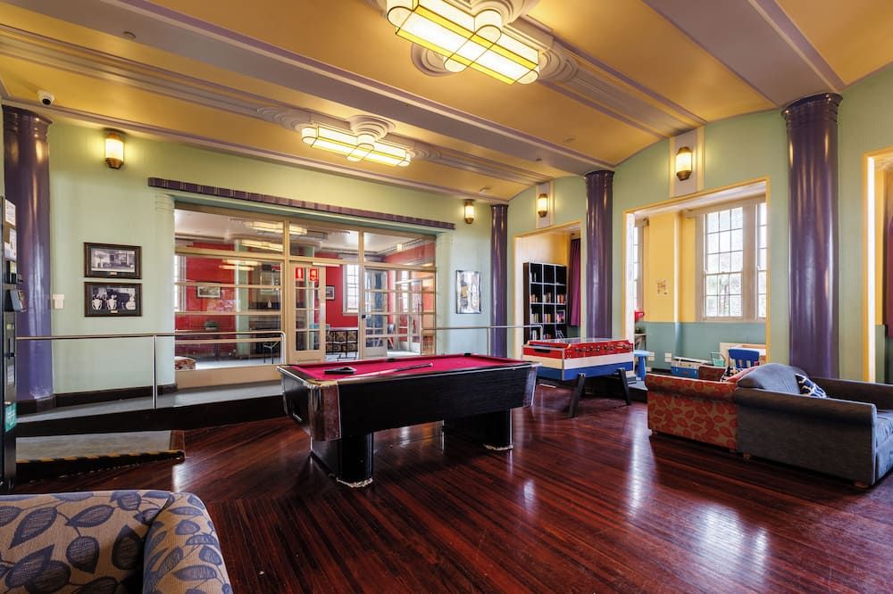 بلو ماونتينز في كاتومبا التابع لجمعية بيوت الشباب (واي إتش إيه)