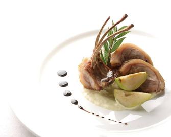 Borgo Dei Poeti Romantik Hotel - Manerba del Garda - Essen