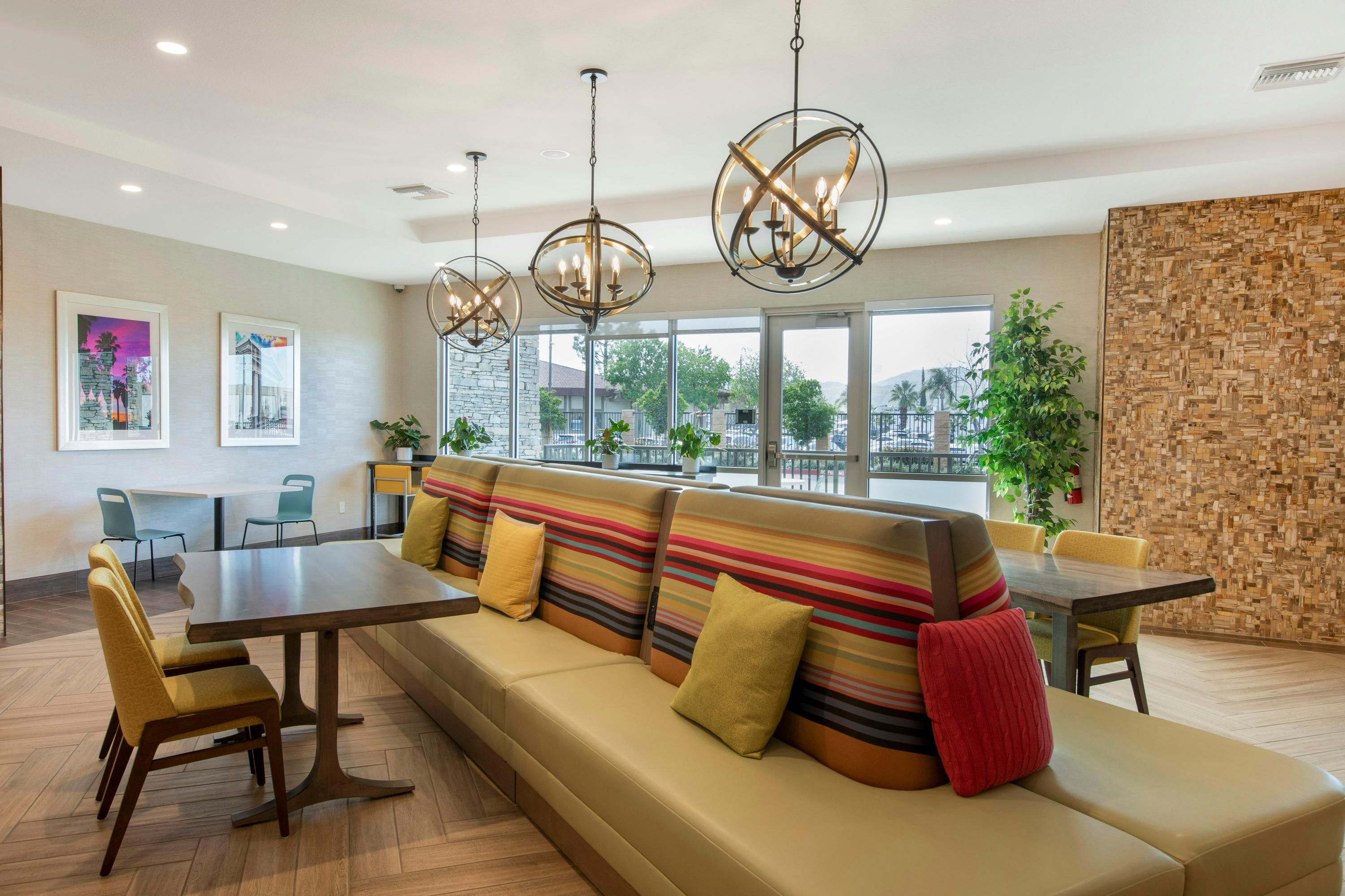 Home2 Suites by Hilton Redlands Loma Linda - Redlands - Lobby