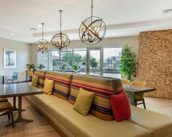 Home2 Suites by Hilton Redlands Loma Linda - Redlands - Lobby