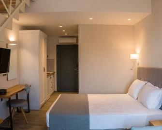 Costa Domus Blue Luxury Apartments - Nikiti