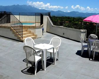 Scala Residence Hotel - Resende - Balkon