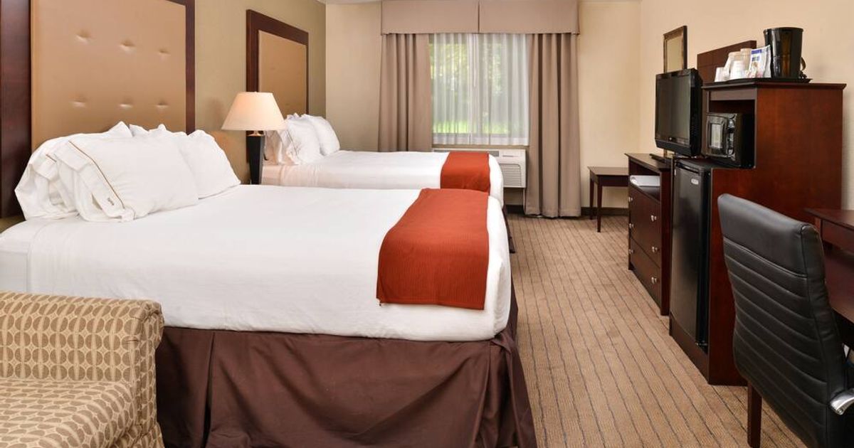 Holiday Inn Express Portland South Lake Oswego By IHG from $98