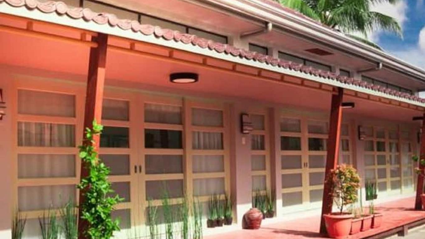 زيليون بافيليون فاميلي آند بيزنس هوتل