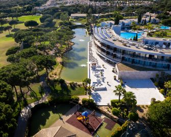 Pestana Vila Sol, Premium Golf & SPA Resort - Vilamoura - Κτίριο