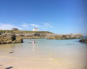 Hebrides Bothy - Steòrnabhagh