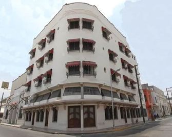 Hotel Fundador - Monterrey - Building