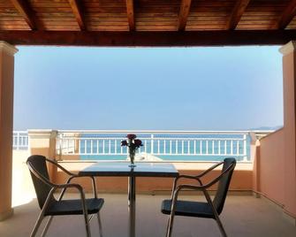 Paramonas - Mesoggi - Balcony