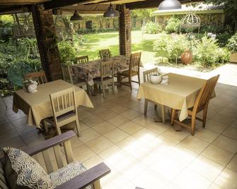 Fully equipped self catering unit - Middelburg - Restaurace